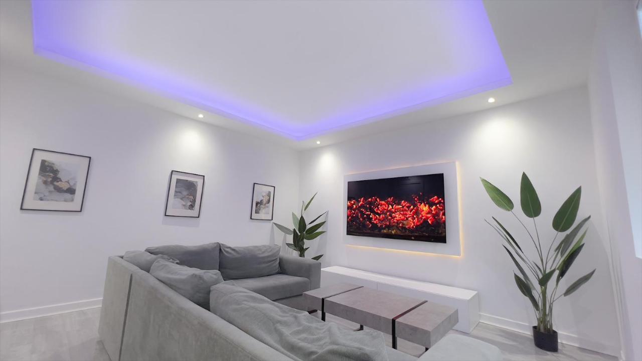 Stunning Luxury Apartment Near Motherwell Wishaw  Exteriér fotografie