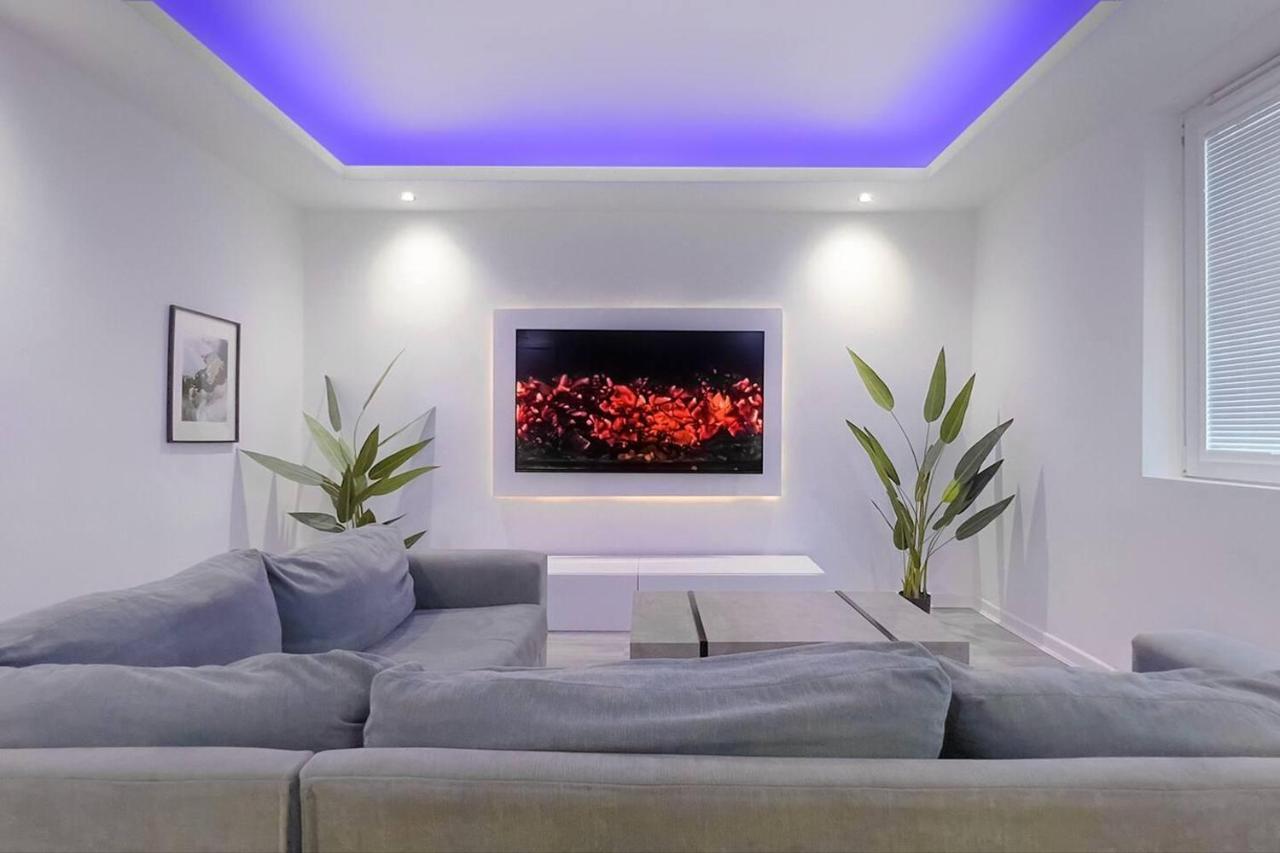 Stunning Luxury Apartment Near Motherwell Wishaw  Exteriér fotografie