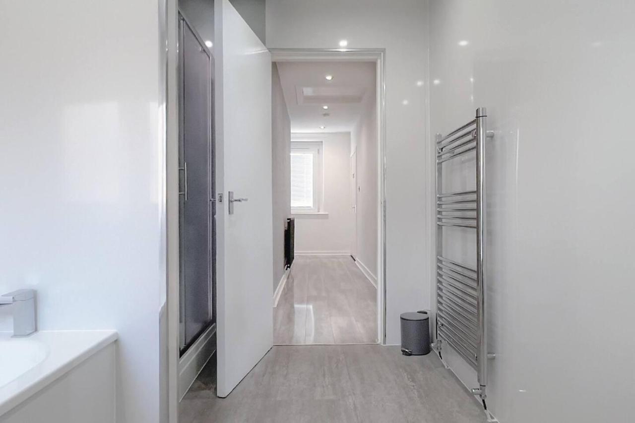 Stunning Luxury Apartment Near Motherwell Wishaw  Exteriér fotografie